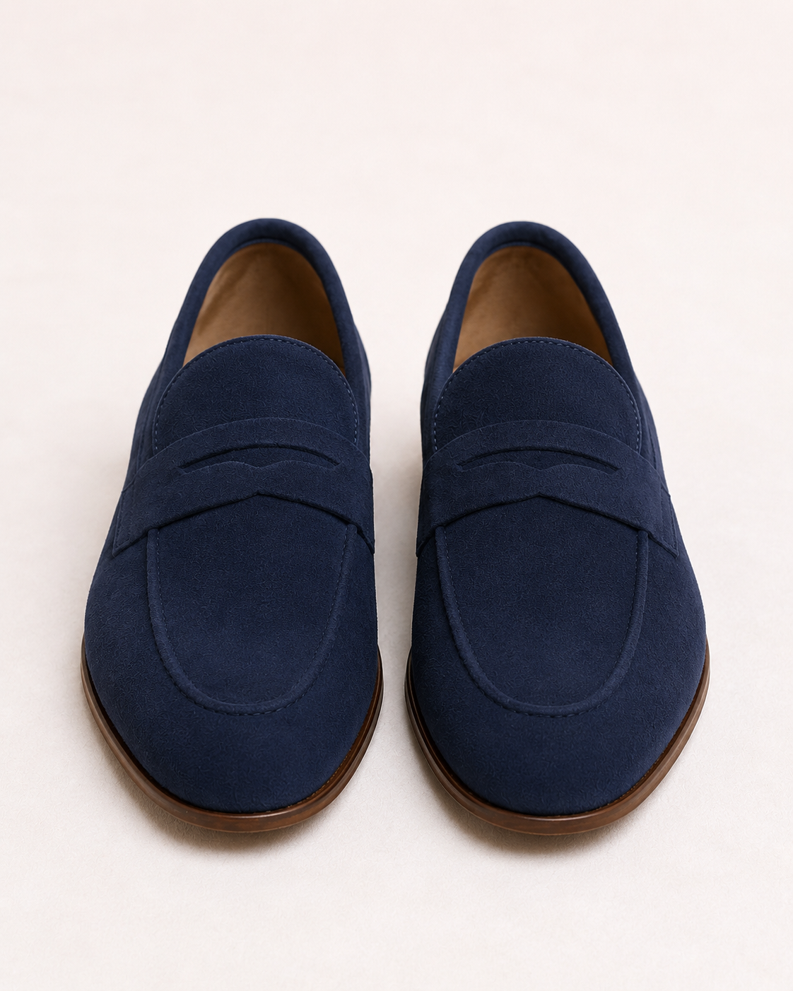 Nour – Cuir Navy Prestige