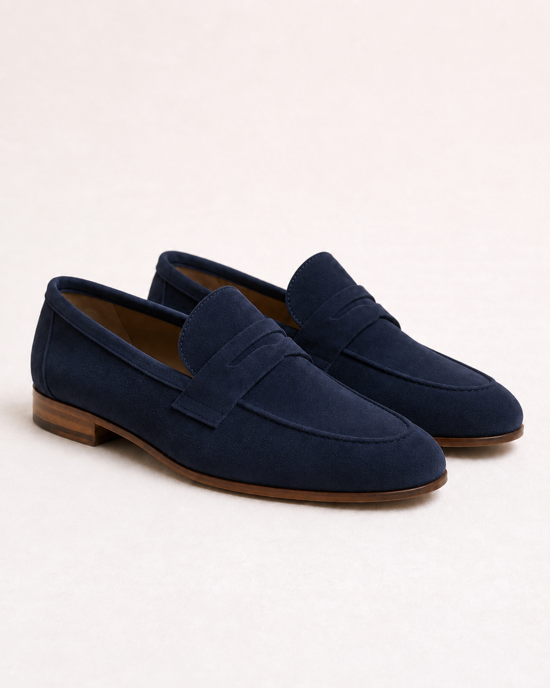 Nour – Cuir Navy Prestige
